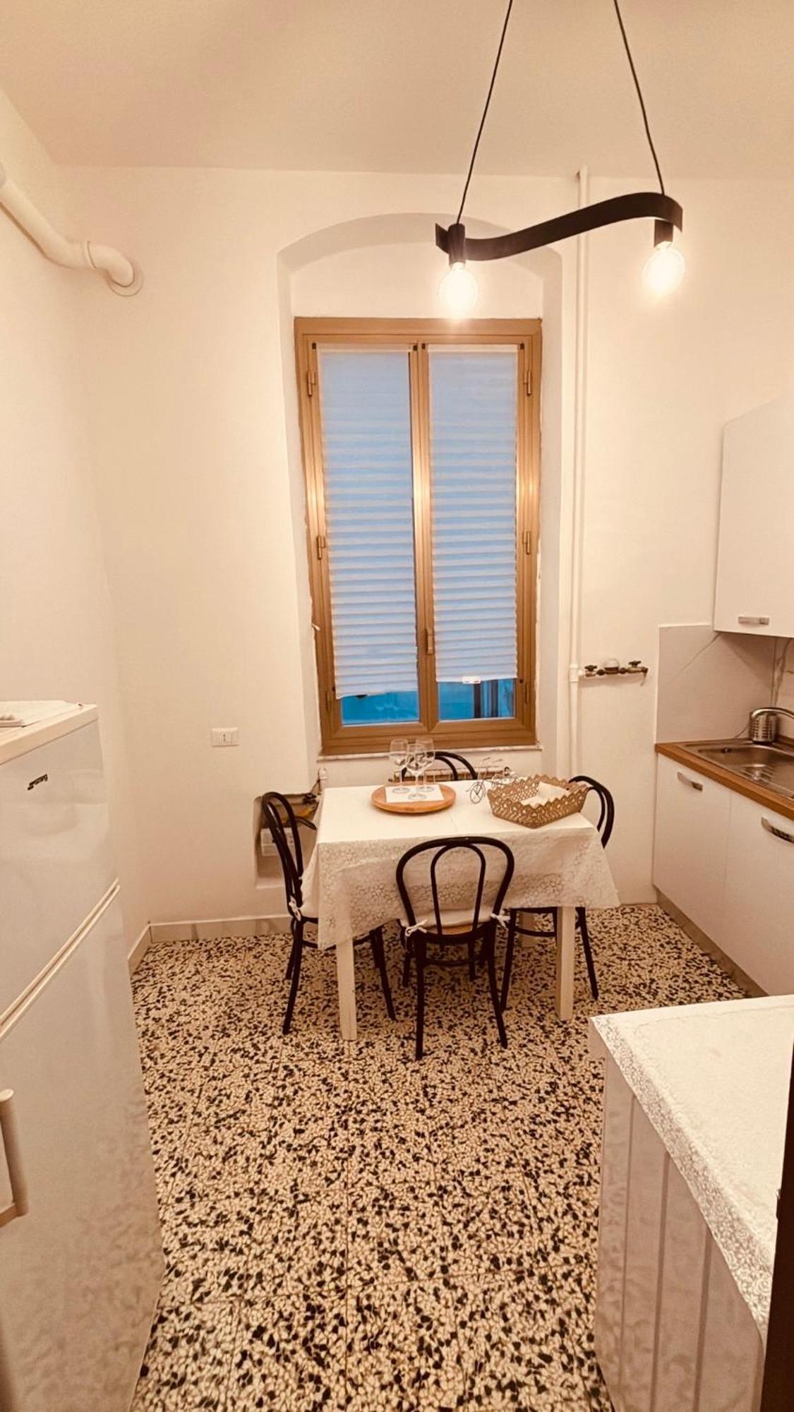 Appartamento Retro-Chic In La Spezia Exterior photo